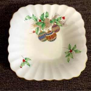 Mikasa Vintage Christmas Spirit Collection B2098 Candy Nut Dish